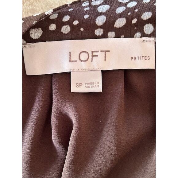 LOFT Petites Brown White Dot Print Sheer Flutter Sleeve Blouse – Size SP - Picture 5 of 6